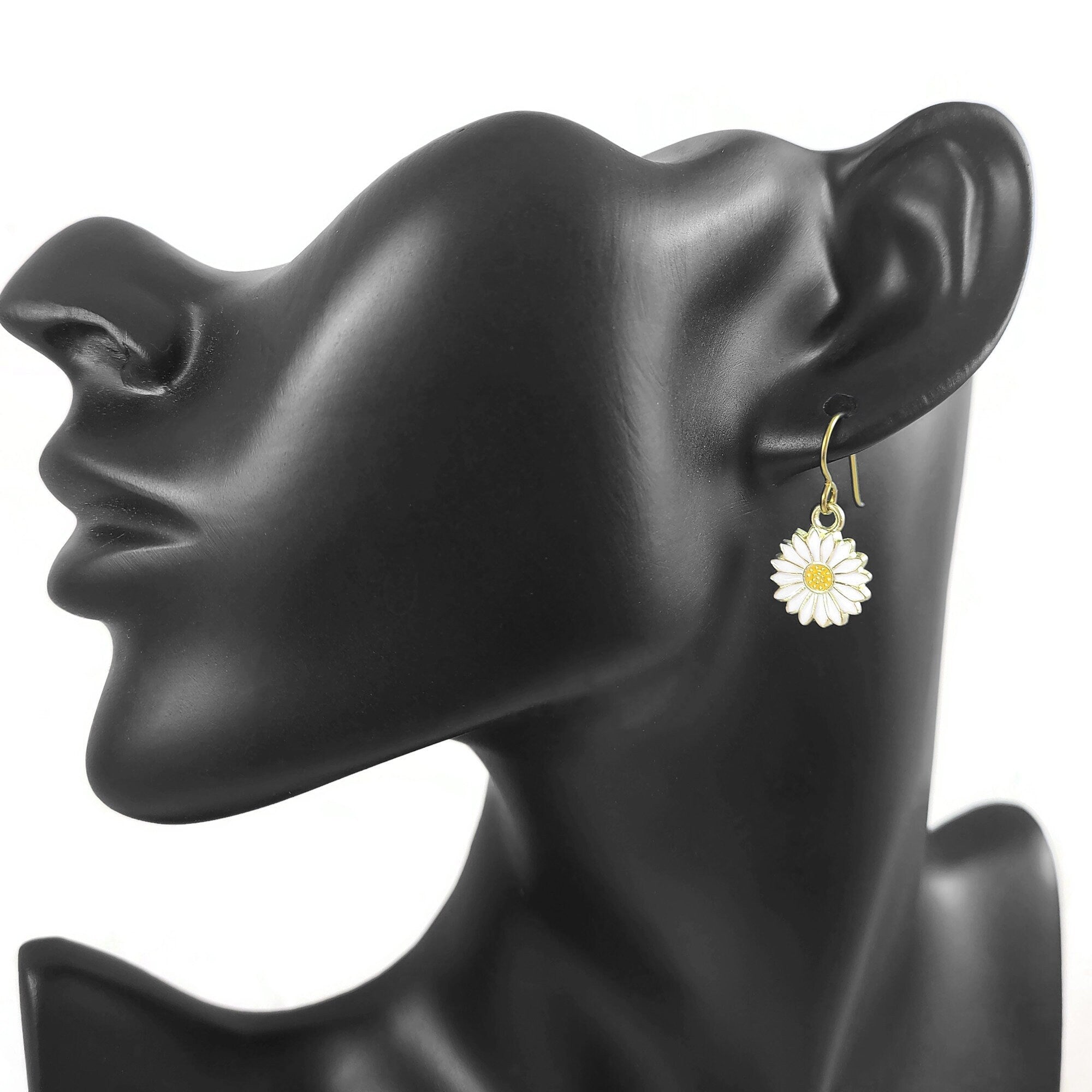 Small daisy drop earrings, Hypoallergenic niobium for sensitive ears, White and gold jewelry
