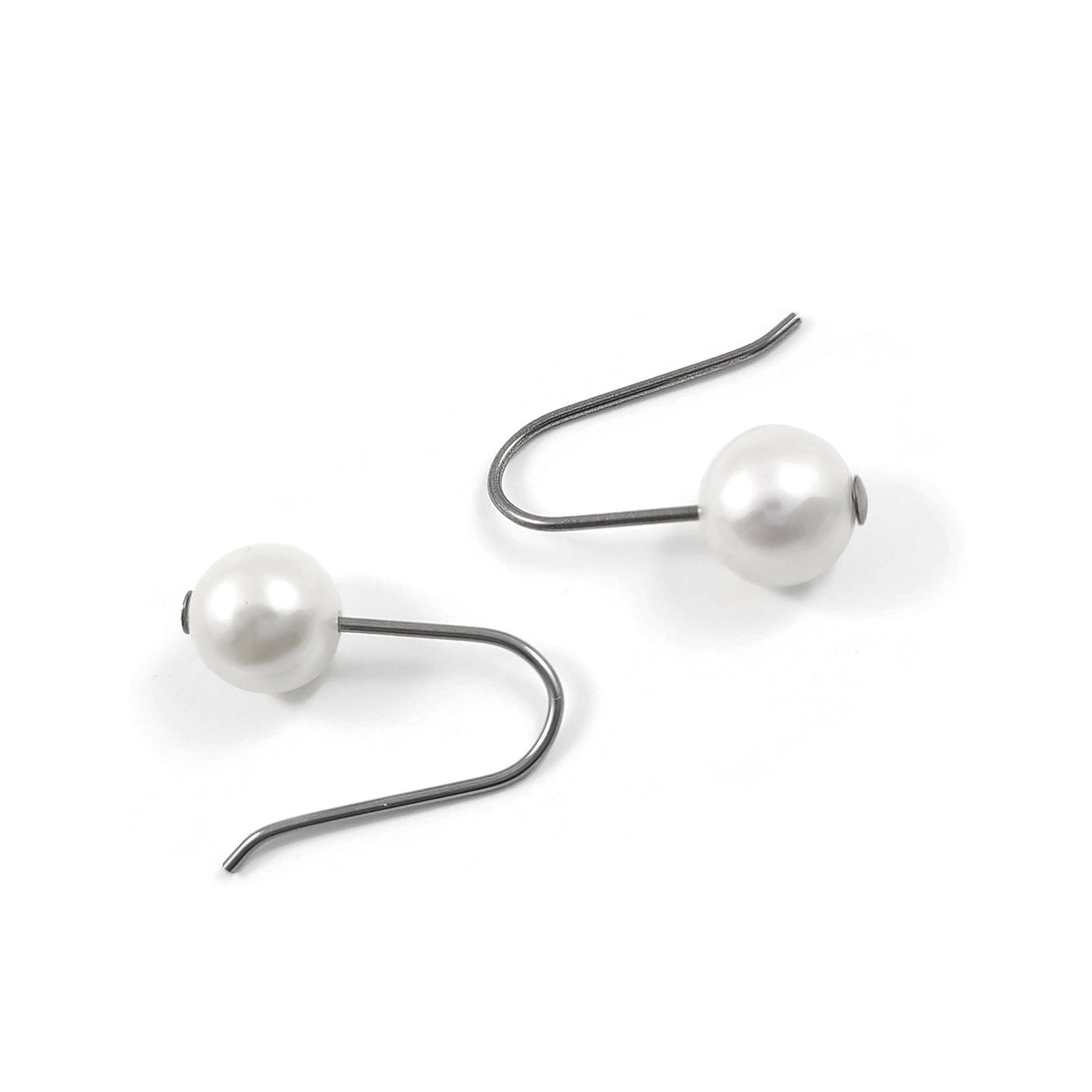 Minimalist pearl drop earrings, Hypoallergenic pure niobium jewelry, Tarnish free, Real freshwater pearl