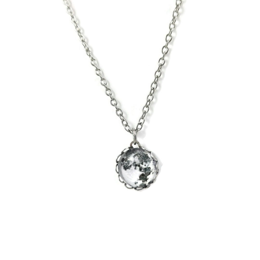 Full moon necklace