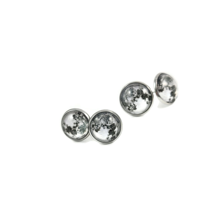 Full moon stud earrings