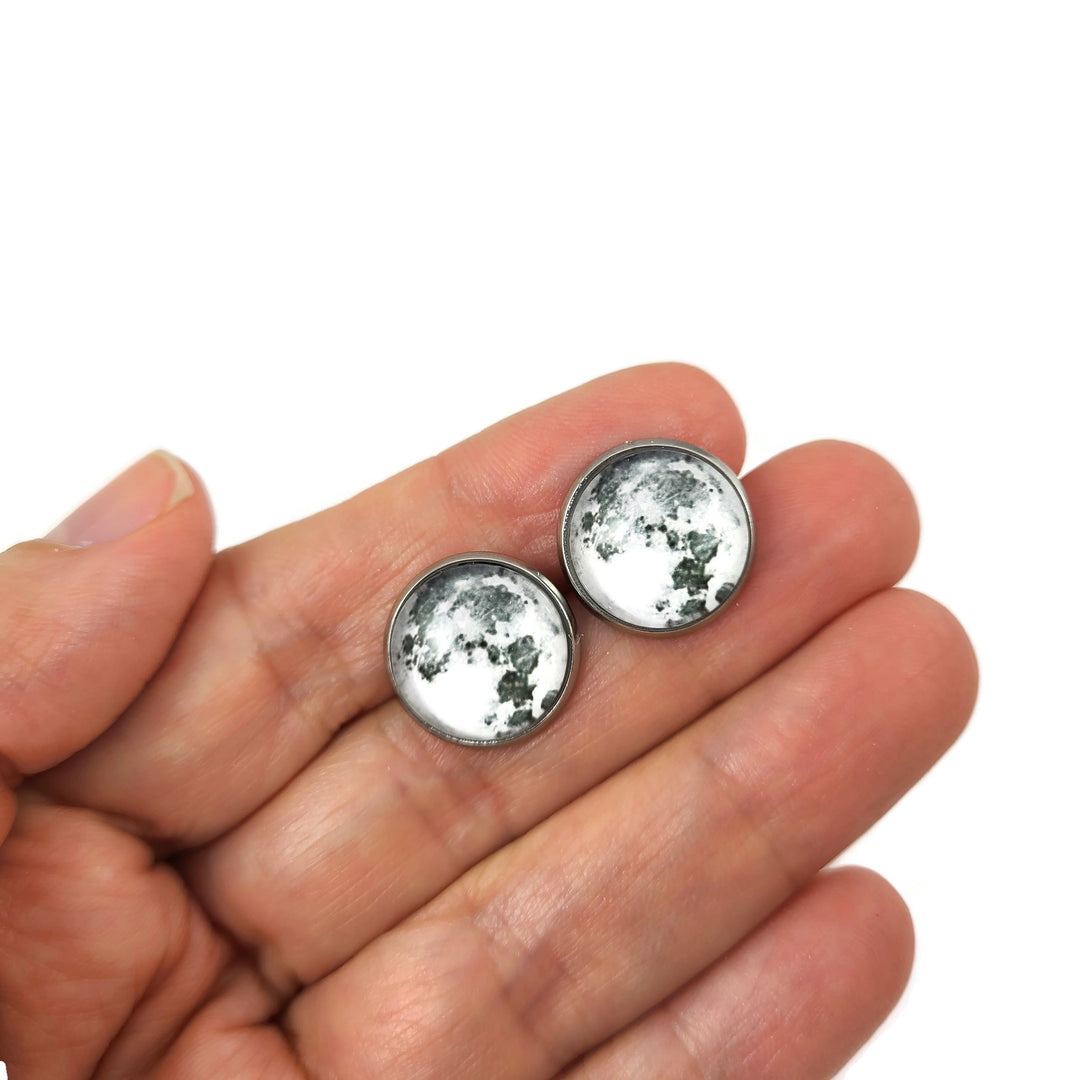 Full moon stud earrings