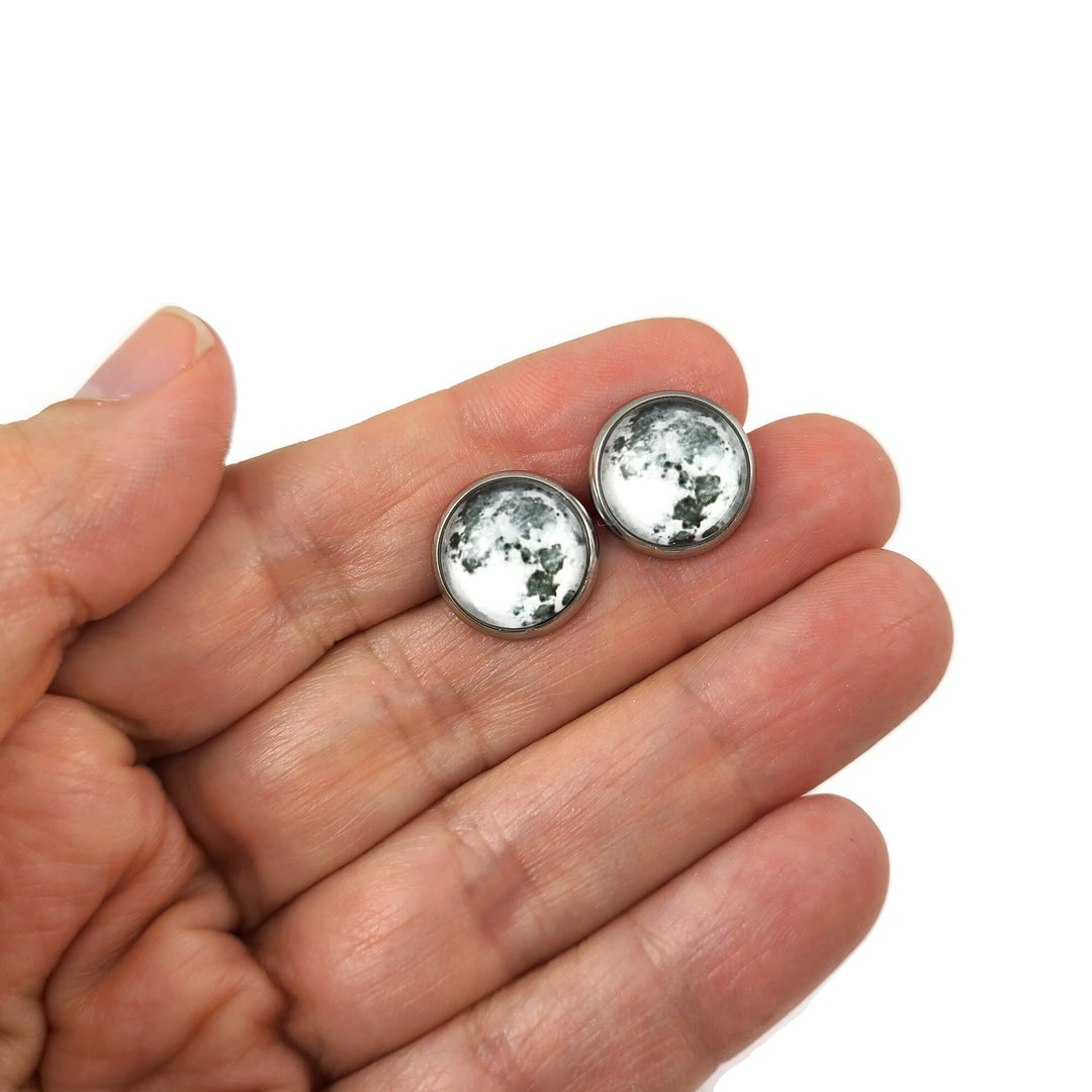 Full moon stud earrings