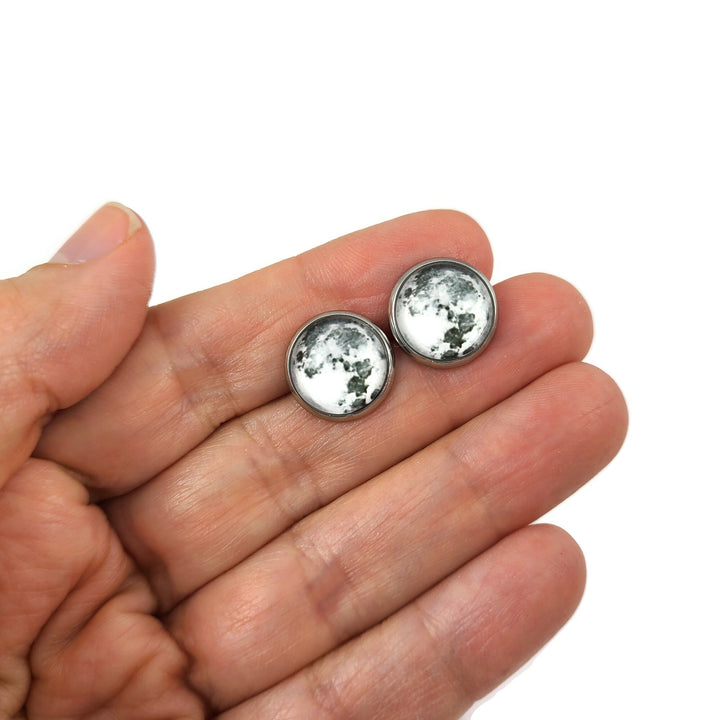 Full moon stud earrings