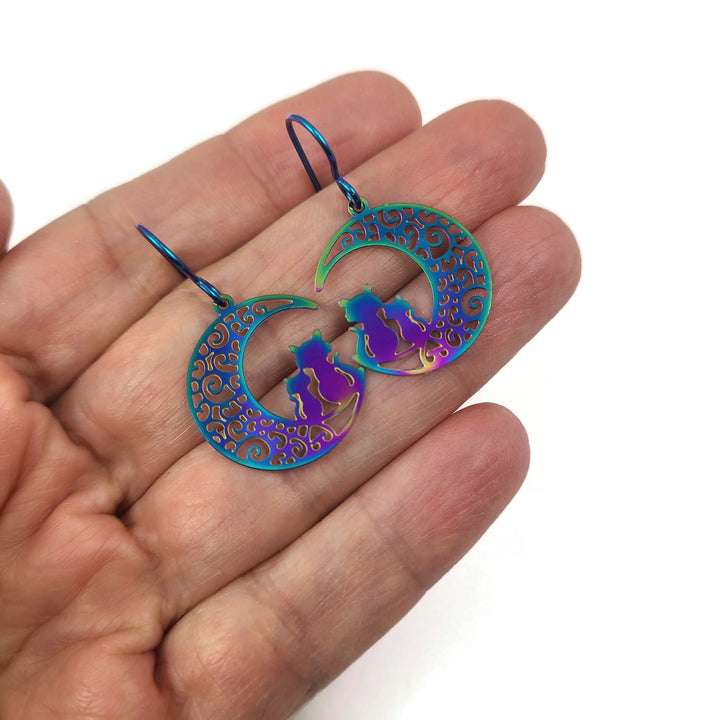 Boucles d'oreille silhouette de chats et lune - Niobium et inox 