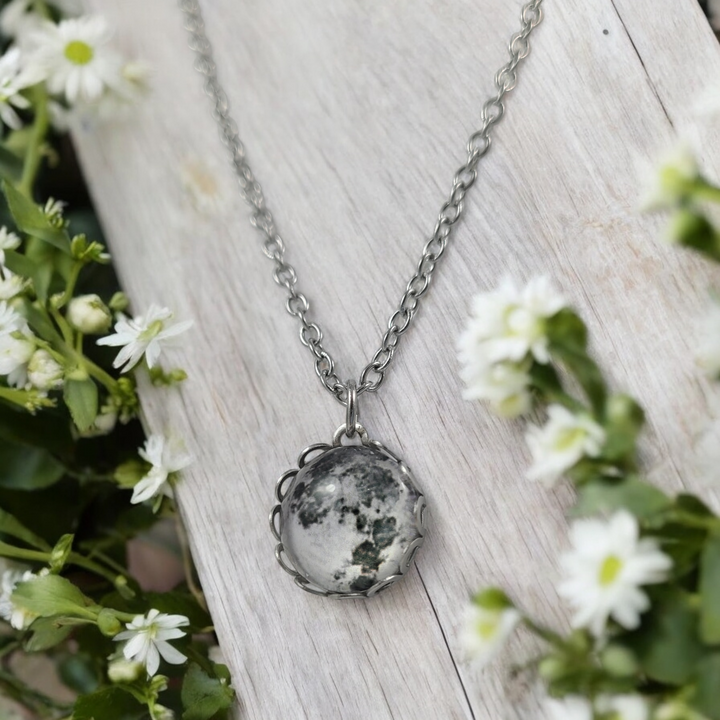 Full moon necklace