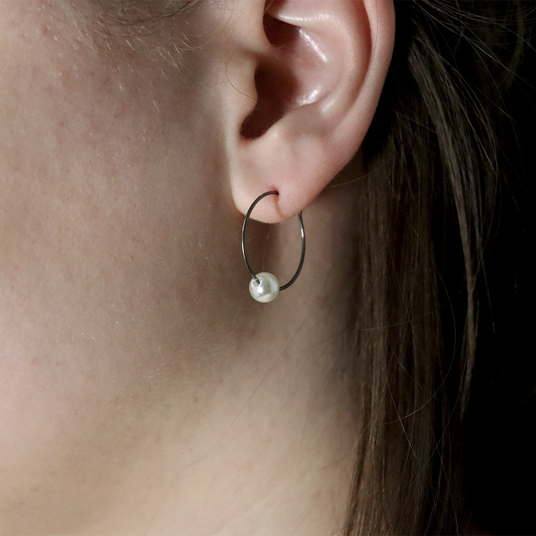 Faux pearl bead titanium hoop earrings