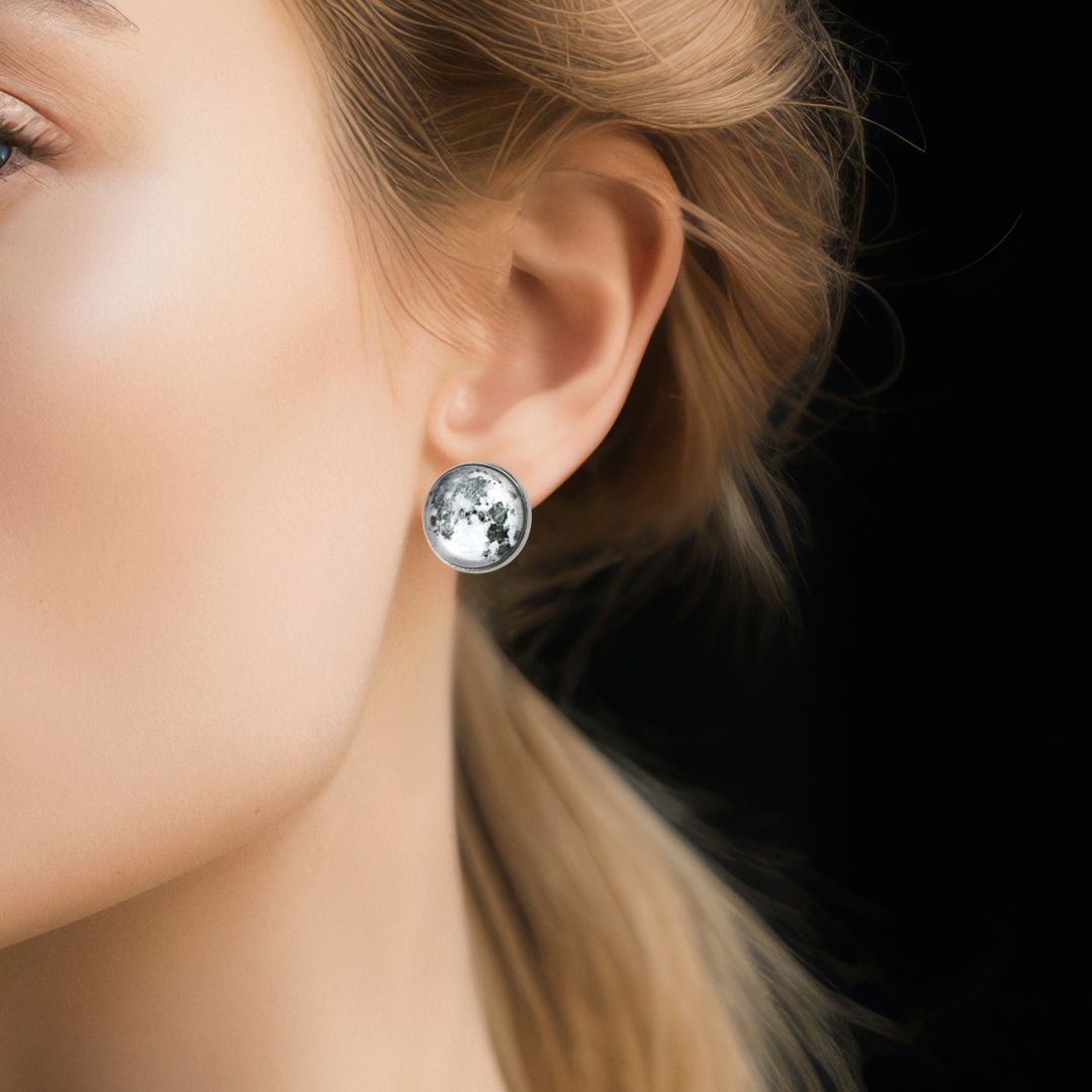 Full moon stud earrings