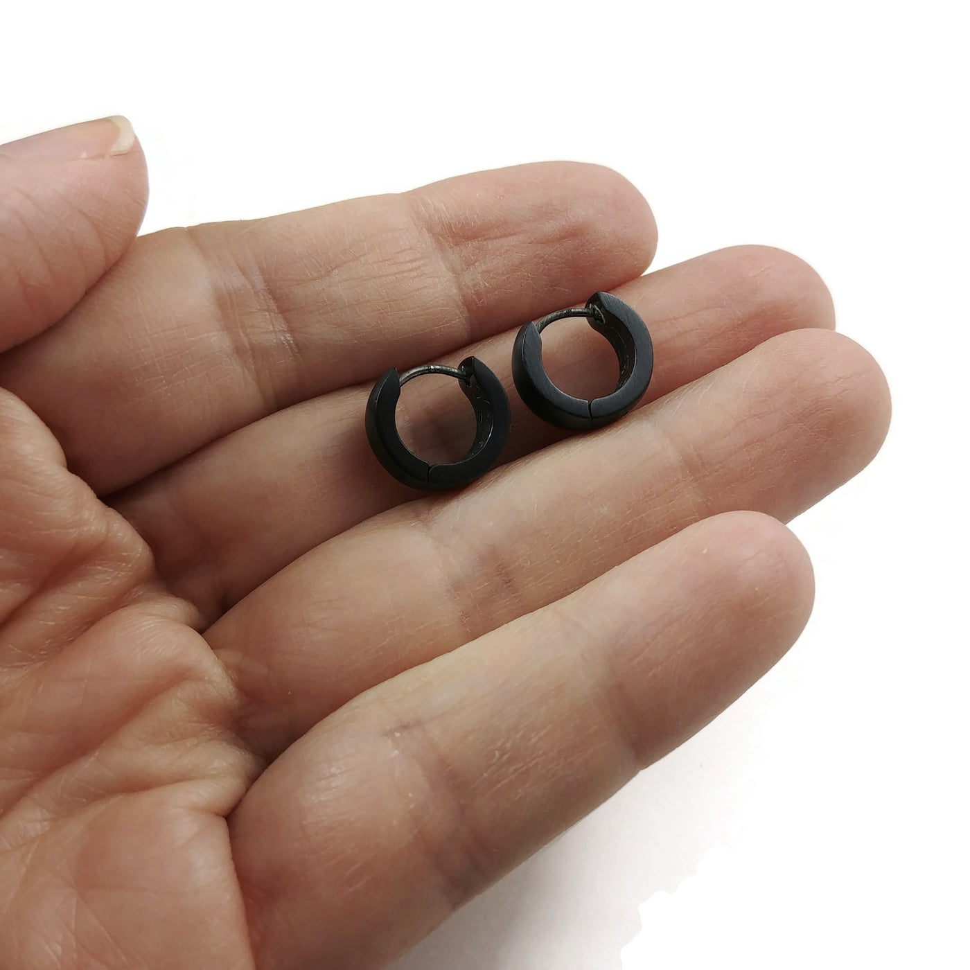Black D-shape Hoop Cuff Titanium Earrings, 100% Hypoallergenic, Sensitive ear