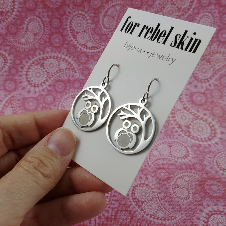 Silver owl dangle earrings - Pure titanium and stainless steel
