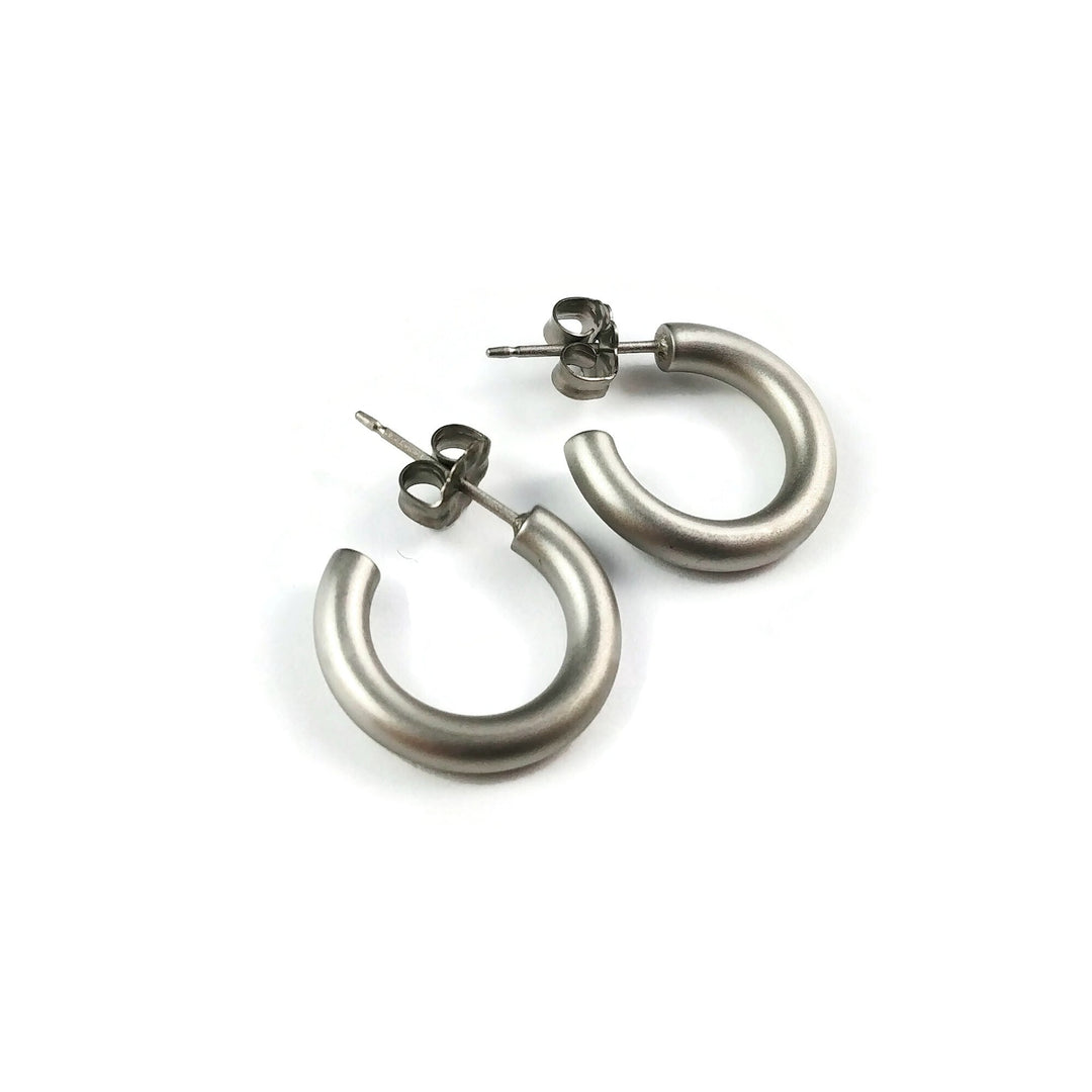 Small round hoop earrings, natural satin titanium 100% hypoallergenic for sensitive ear