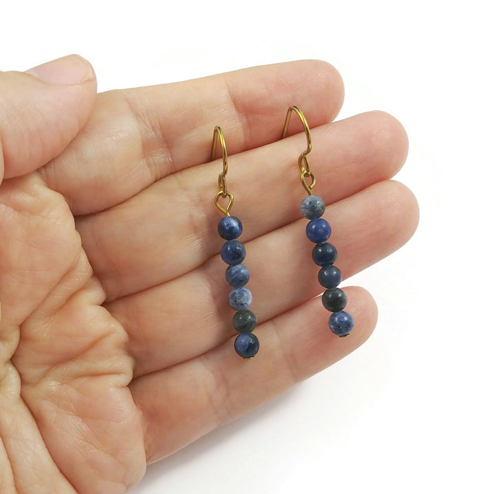 Boucles d'oreille perles minimalistes - Pure niobium et pierre semi-précieuses