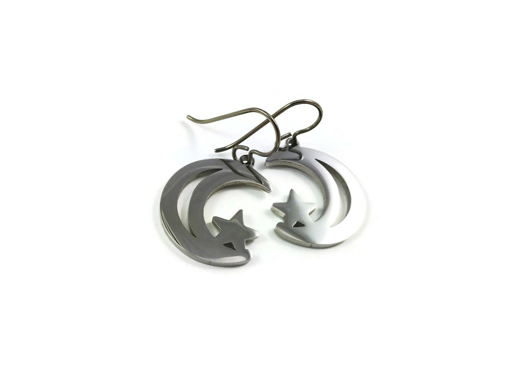 Moon and star dangle earrings - Hypoallergenic pure titanium and