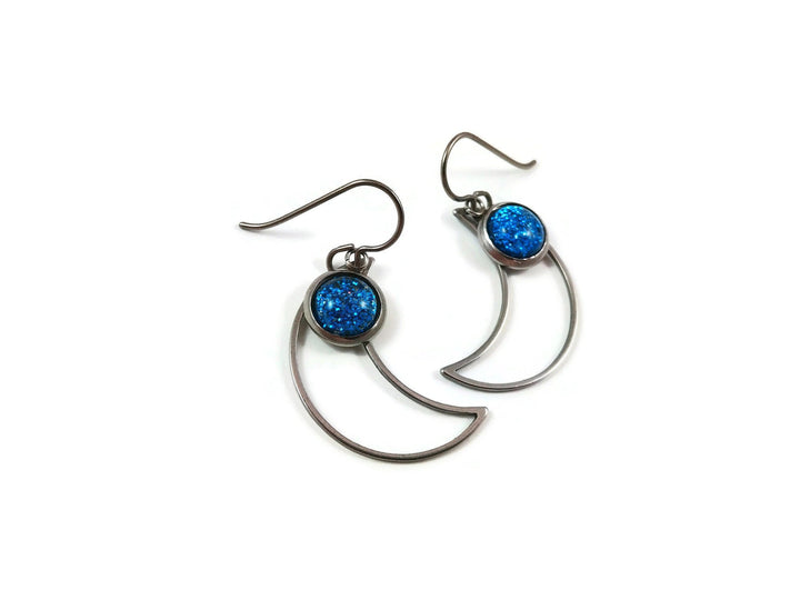 Moon and blue glitter charm dangle earrings - Hypoallergenic pure titanium, resin and stainless steel
