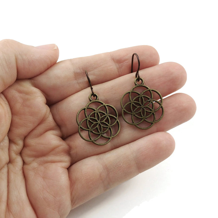 Bronze flower dangle niobium earrings - Hypoallergenic nickel free, lead free and cadmium free