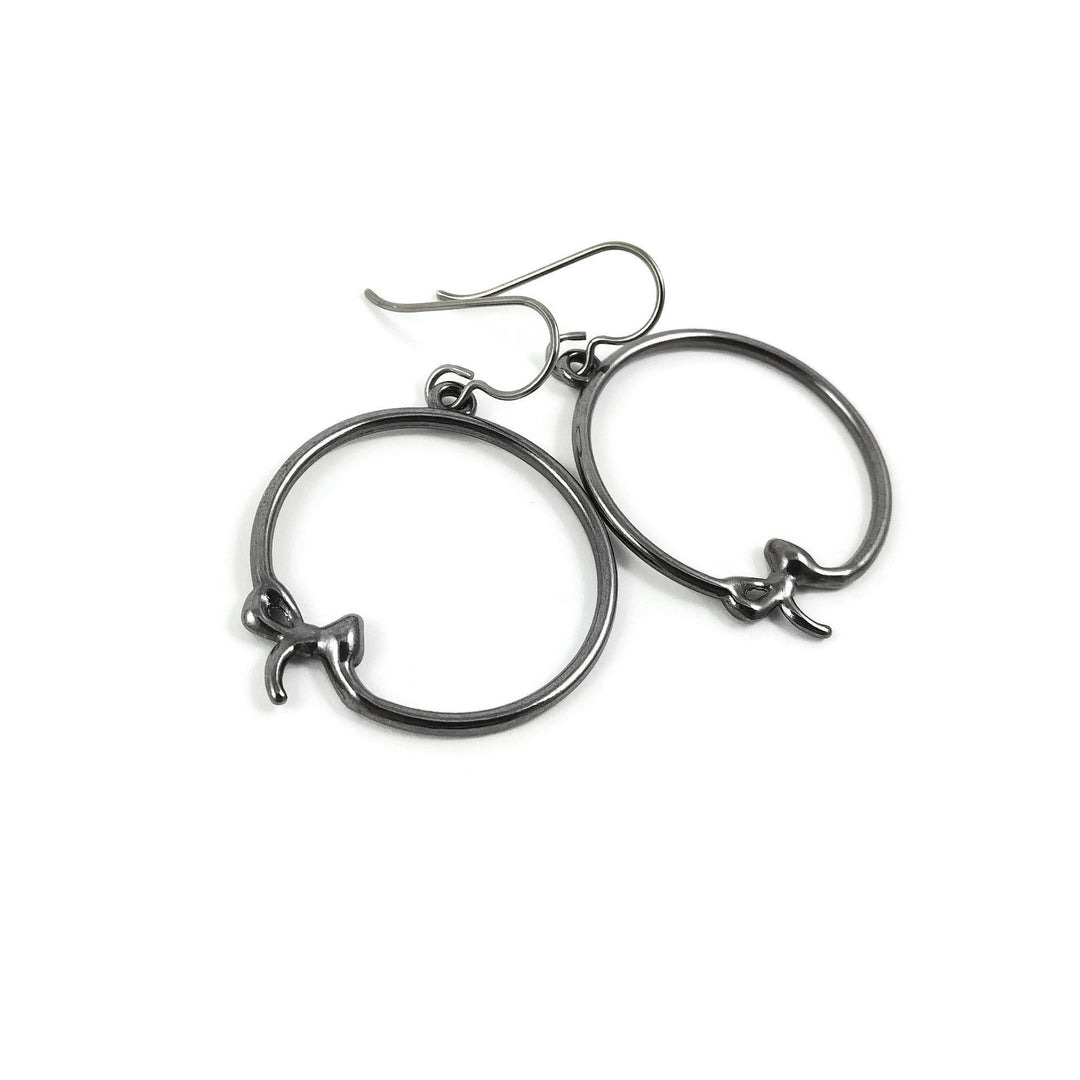 Hoop and bow gunmetal dangle earrings - Hypoallergenic nickel free, lead free and cadmium free