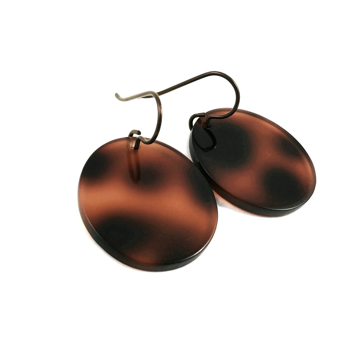 Brown and black dangle earrings, Hypoallergenic bronze niobium jewelry, Tortoise acetate round drop earrings