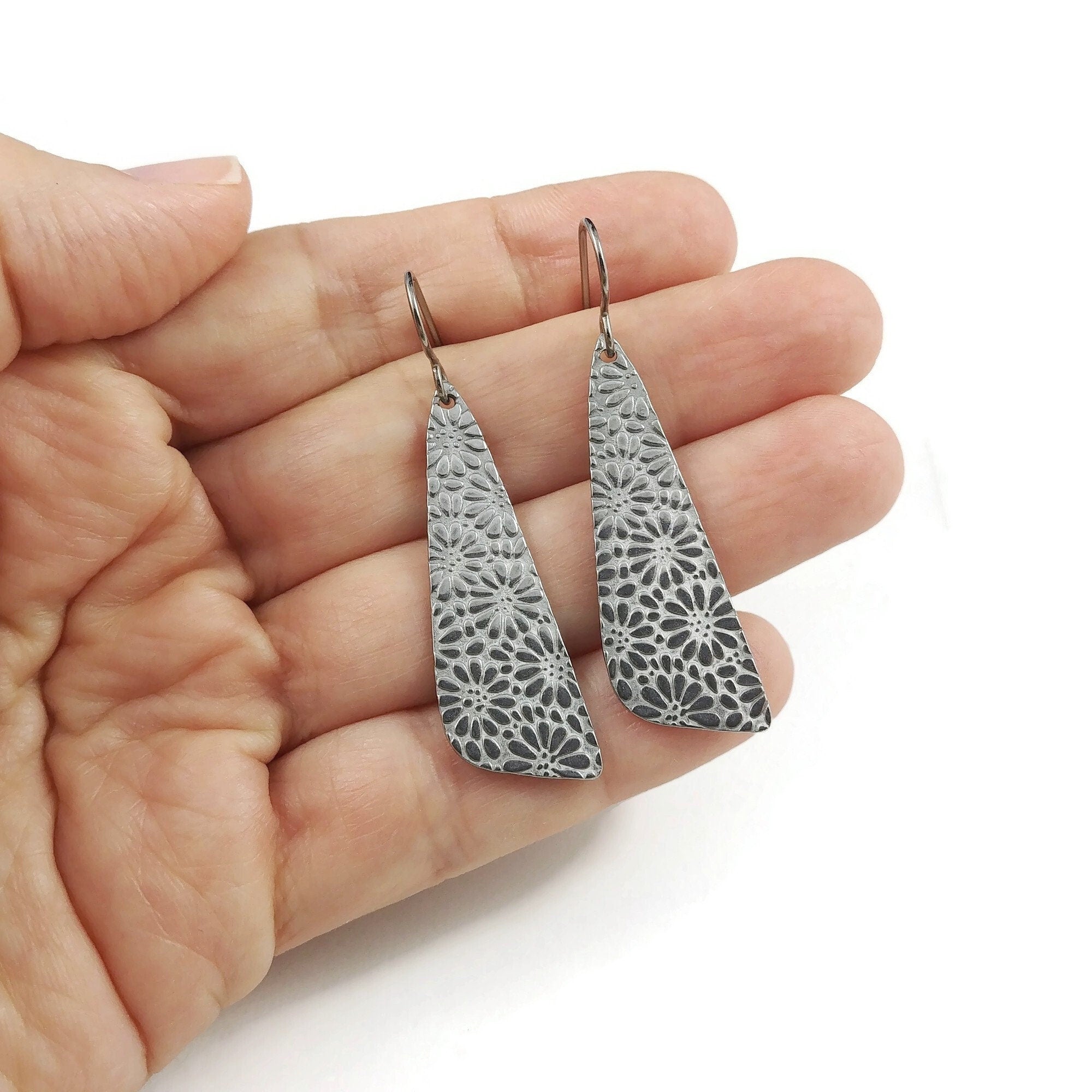 Triangle deals drop earrings