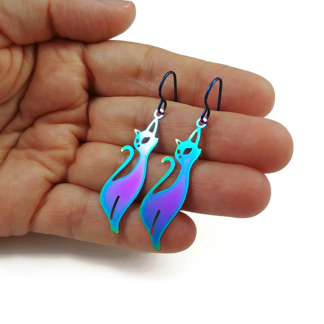 Siamese cats dangle earrings, Pure niobium earrings, Irridescent blue, green, pink and purple.