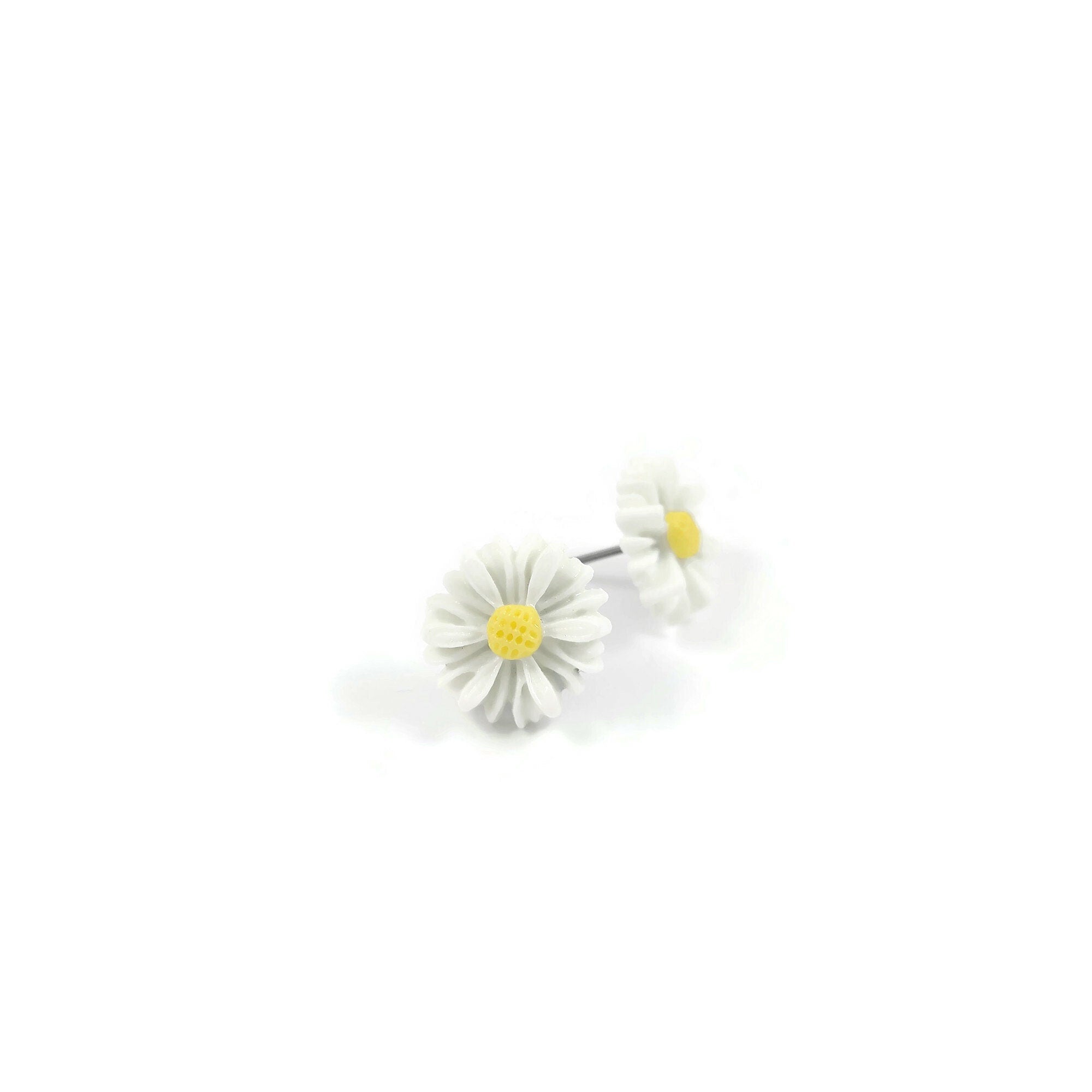 White daisy stud earrings, Hypoallergenic implant grade titanium earrings, Cute flower post earrings