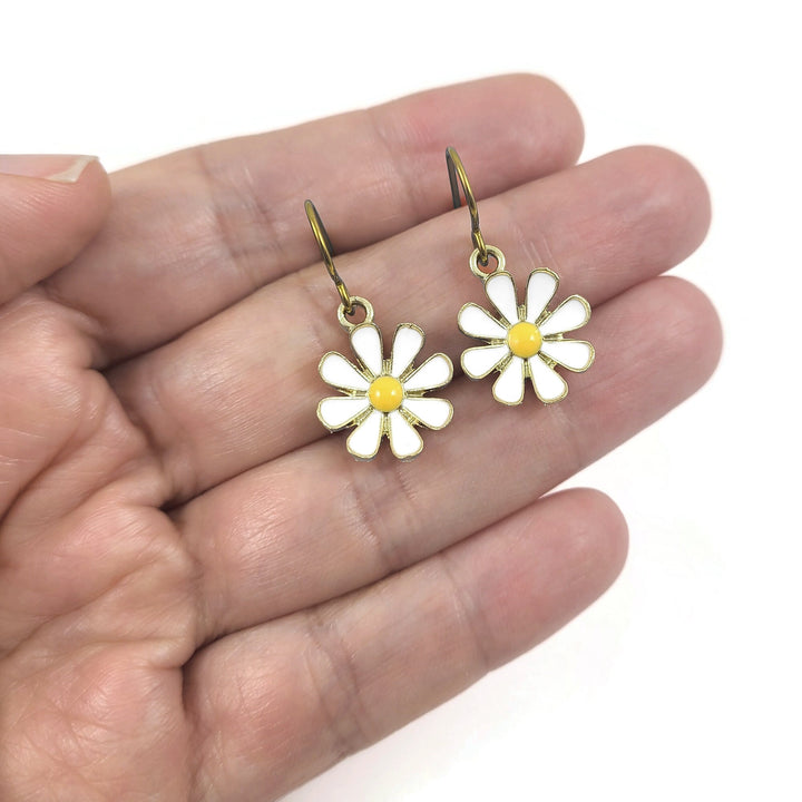 Cute daisy drop earrings, Hypoallergenic gold niobium for sensitive ears, Pure implant grade