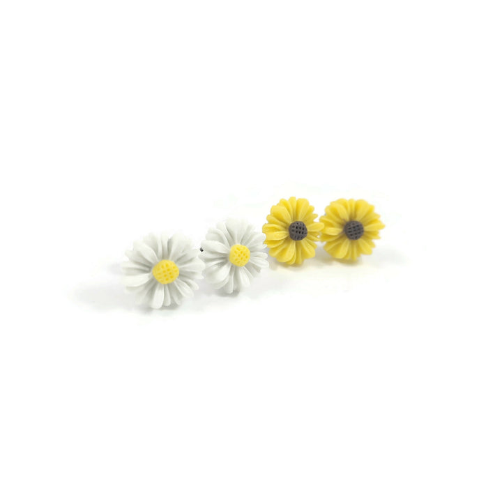 Daisy stud earrings, Hypoallergenic implant grade titanium earrings, Cute sunflower post earrings